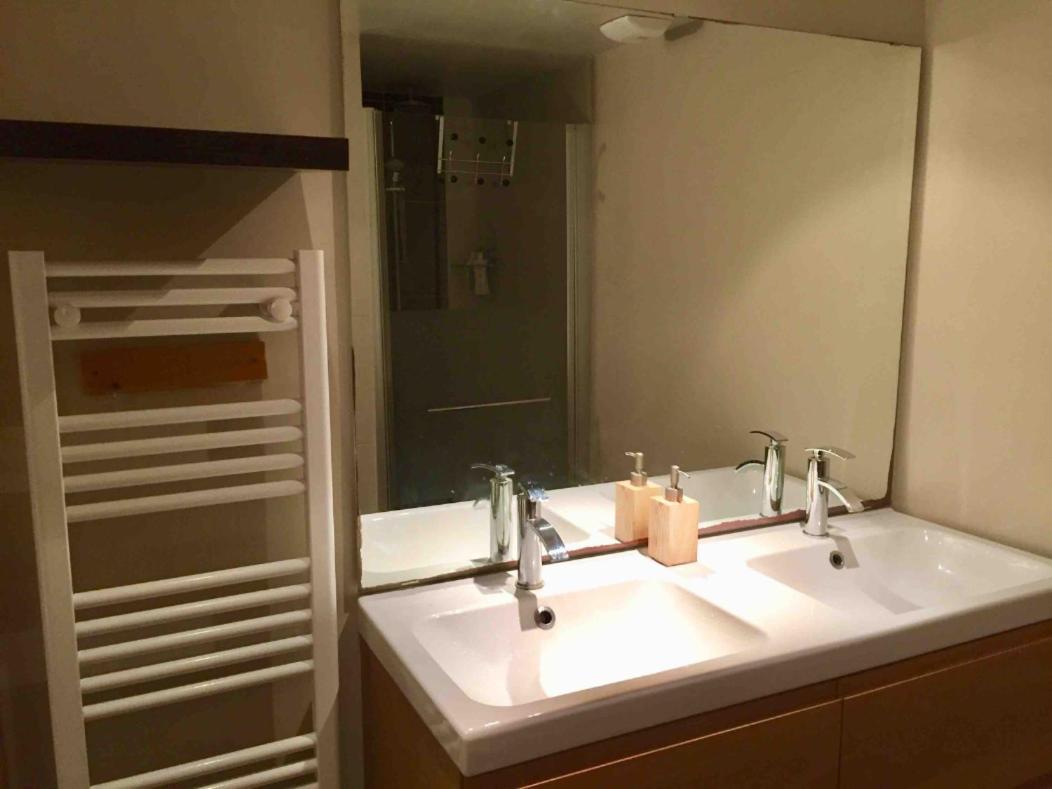 Loft In Rennes - Private Room ภายนอก รูปภาพ